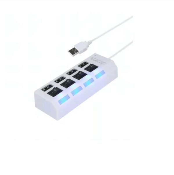 Concentrador USB 2.0 de 4 puertos en color blanco con interruptores independientes, práctico para controlar múltiples dispositivos.