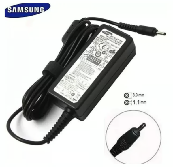 Cargador compatible Samsung 19V 2.1A 40W con punta 3.0 x 1.1 mm.